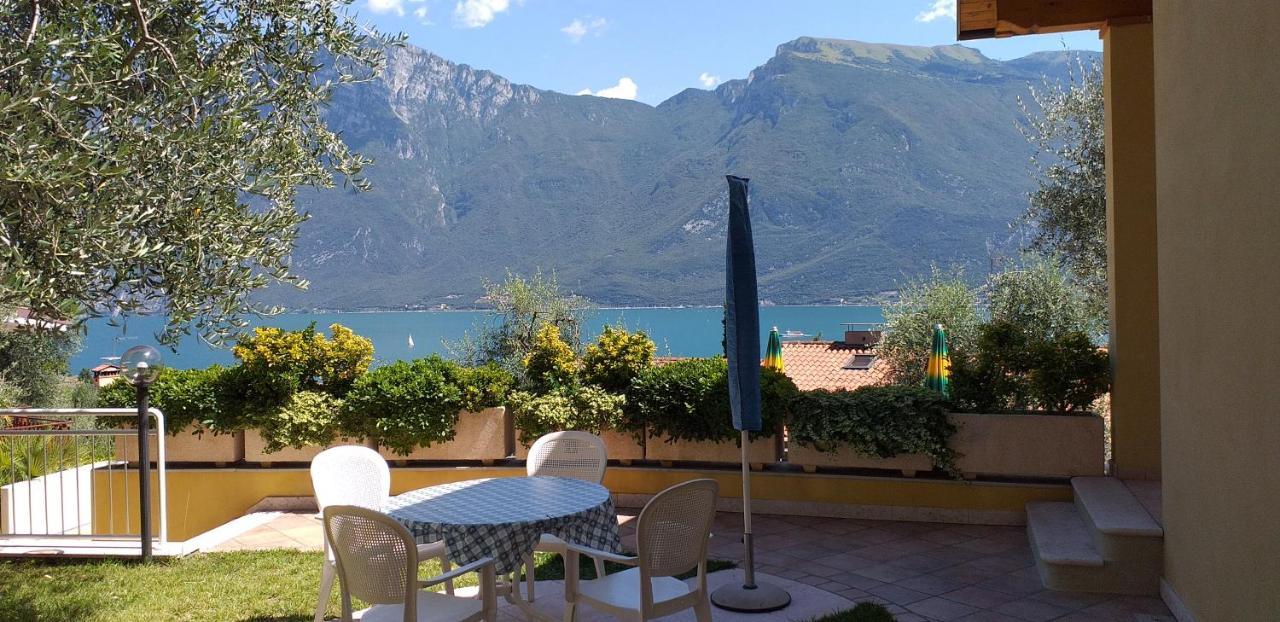 Appartamenti Villa Clivia Limone sul Garda Exterior foto