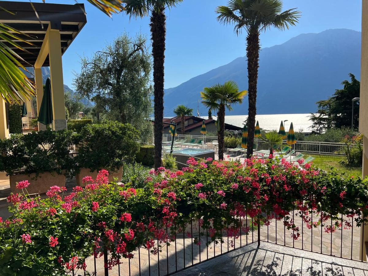 Appartamenti Villa Clivia Limone sul Garda Exterior foto